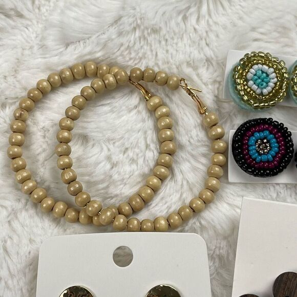 Set Of 4 Costume Statement Earrings - Picture 4 of 5